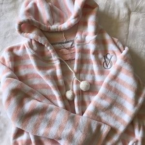 Victoria's Secret Fuzzy Hooded Robe